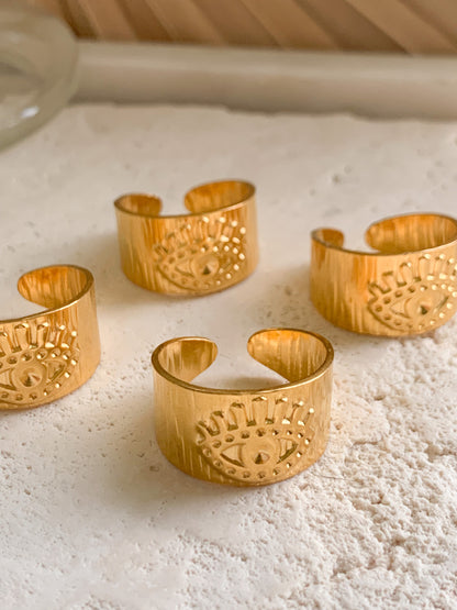 Chunky Eye ring