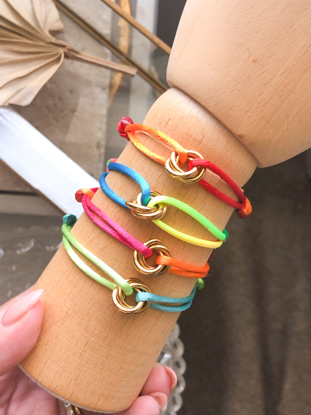 Rainbow Rings Bracelet 🌈