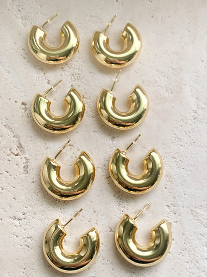 Cristina Hoops