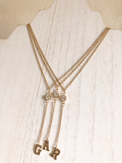 Inicial Lariat