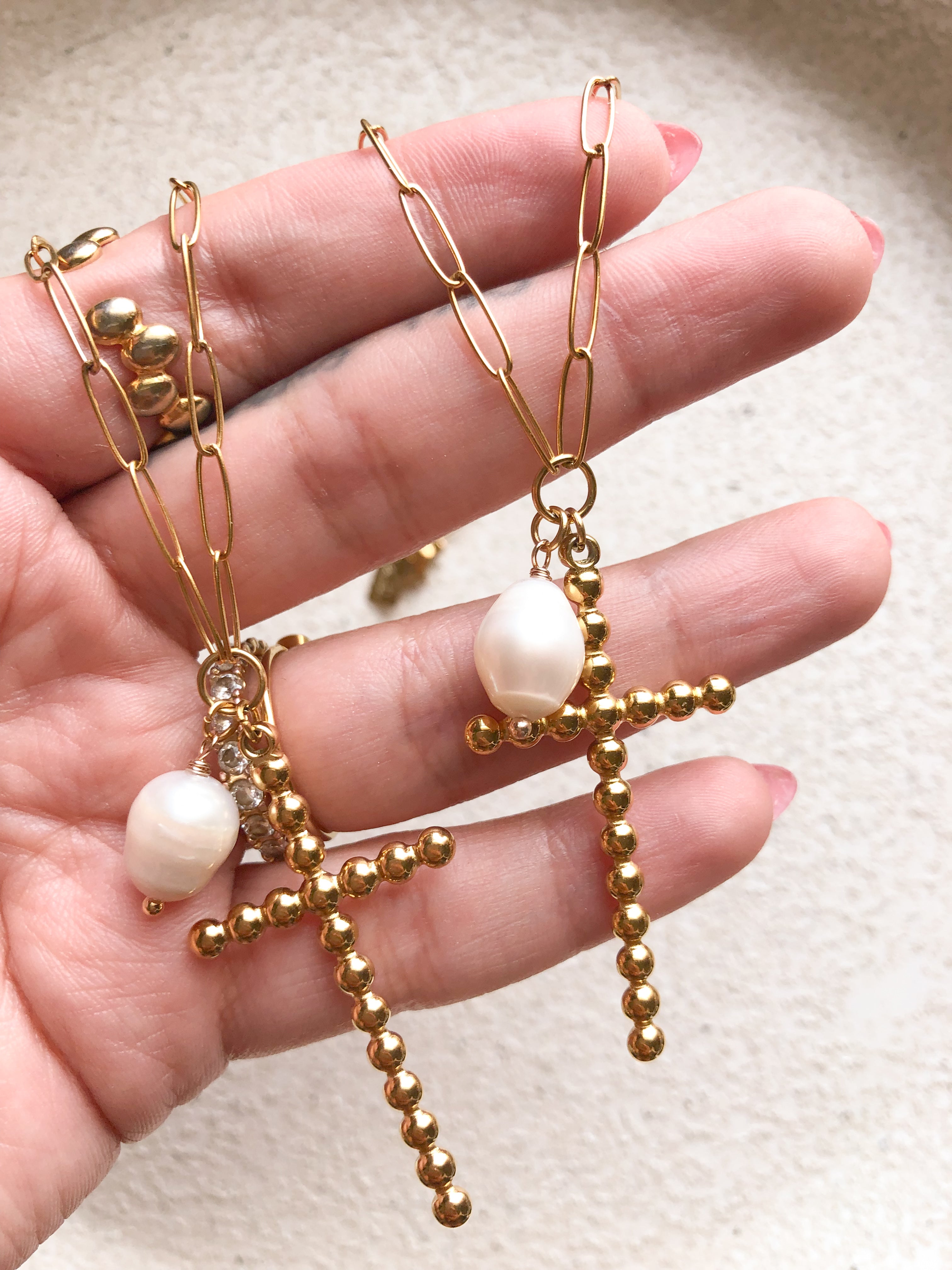 Bendecida Necklace 🦢