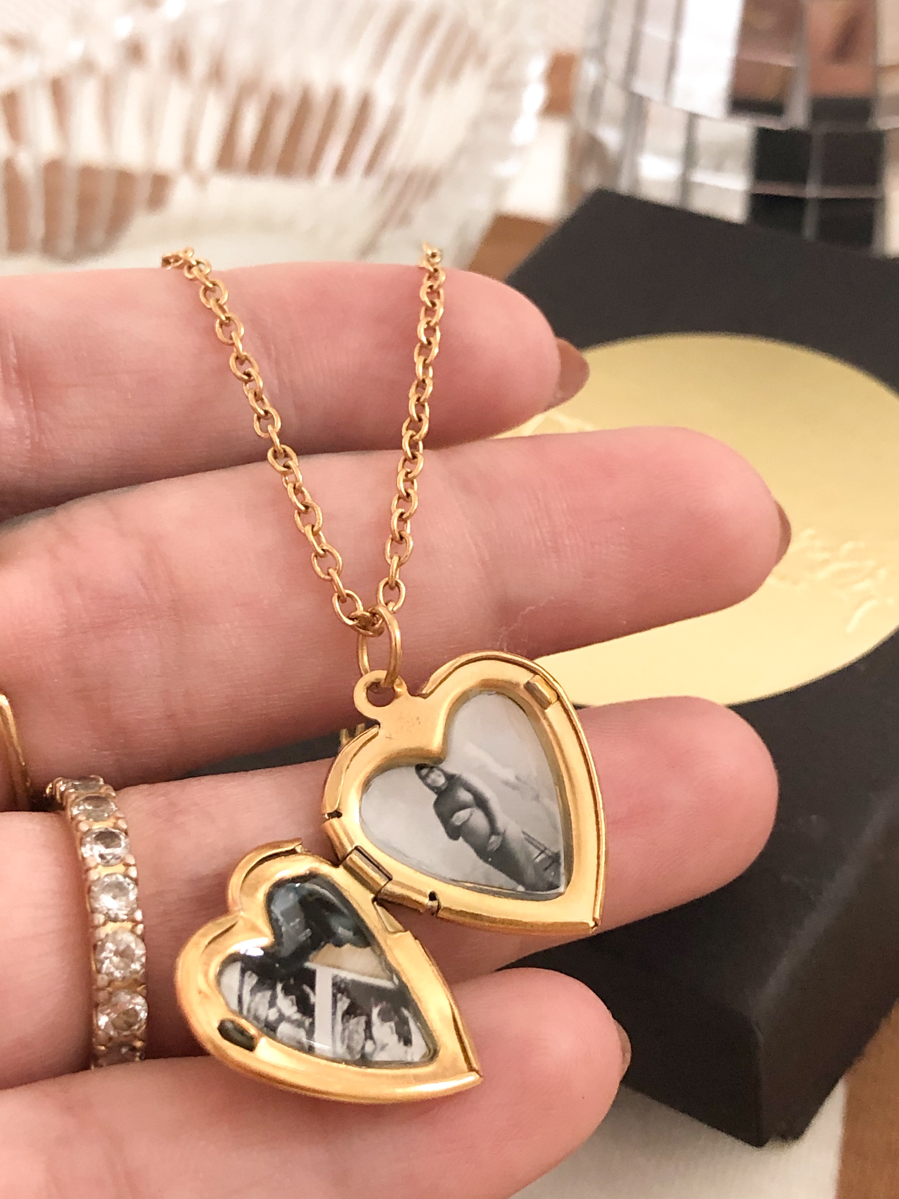 Locket Heart 🤍