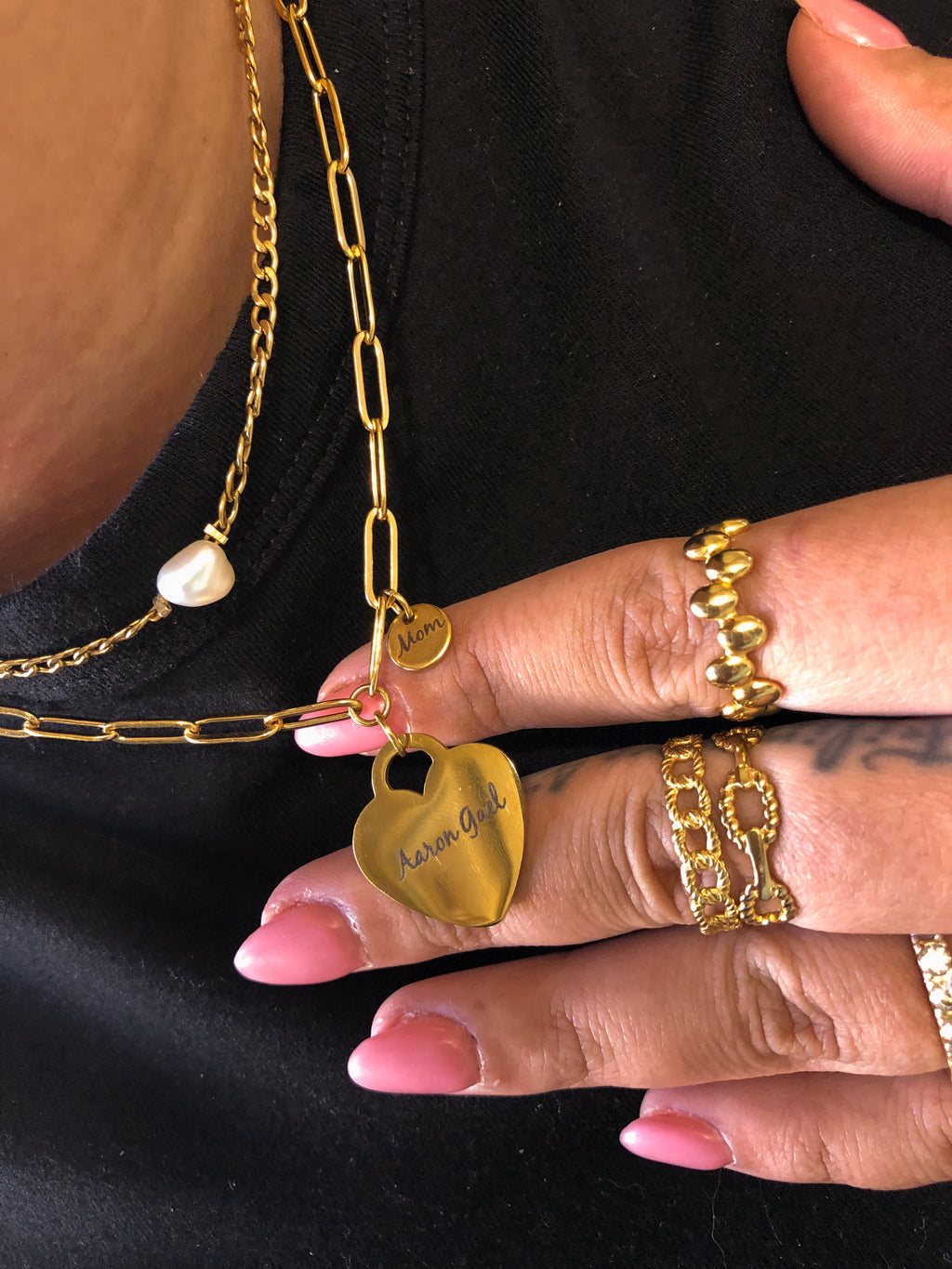 Cerca el corazón Necklace