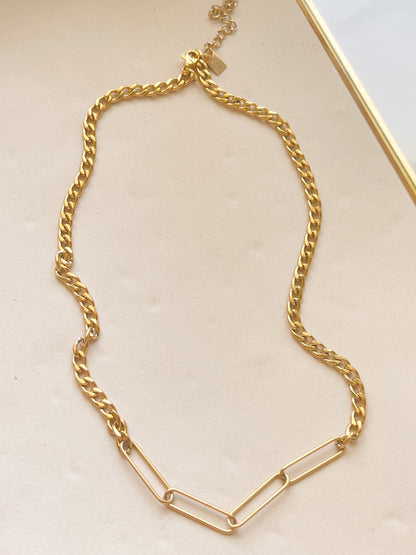 Alia Necklace